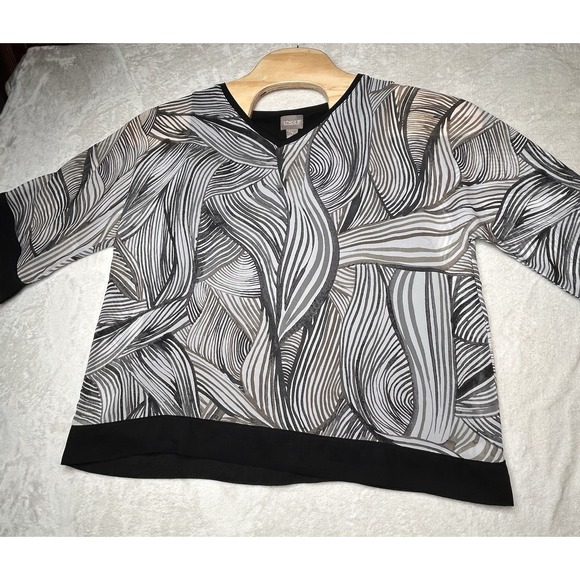 Chico's Tops - Chico Women's‎ Small ( 1 ) Black & White Sheer Blouse Sleeve Under Black Tank